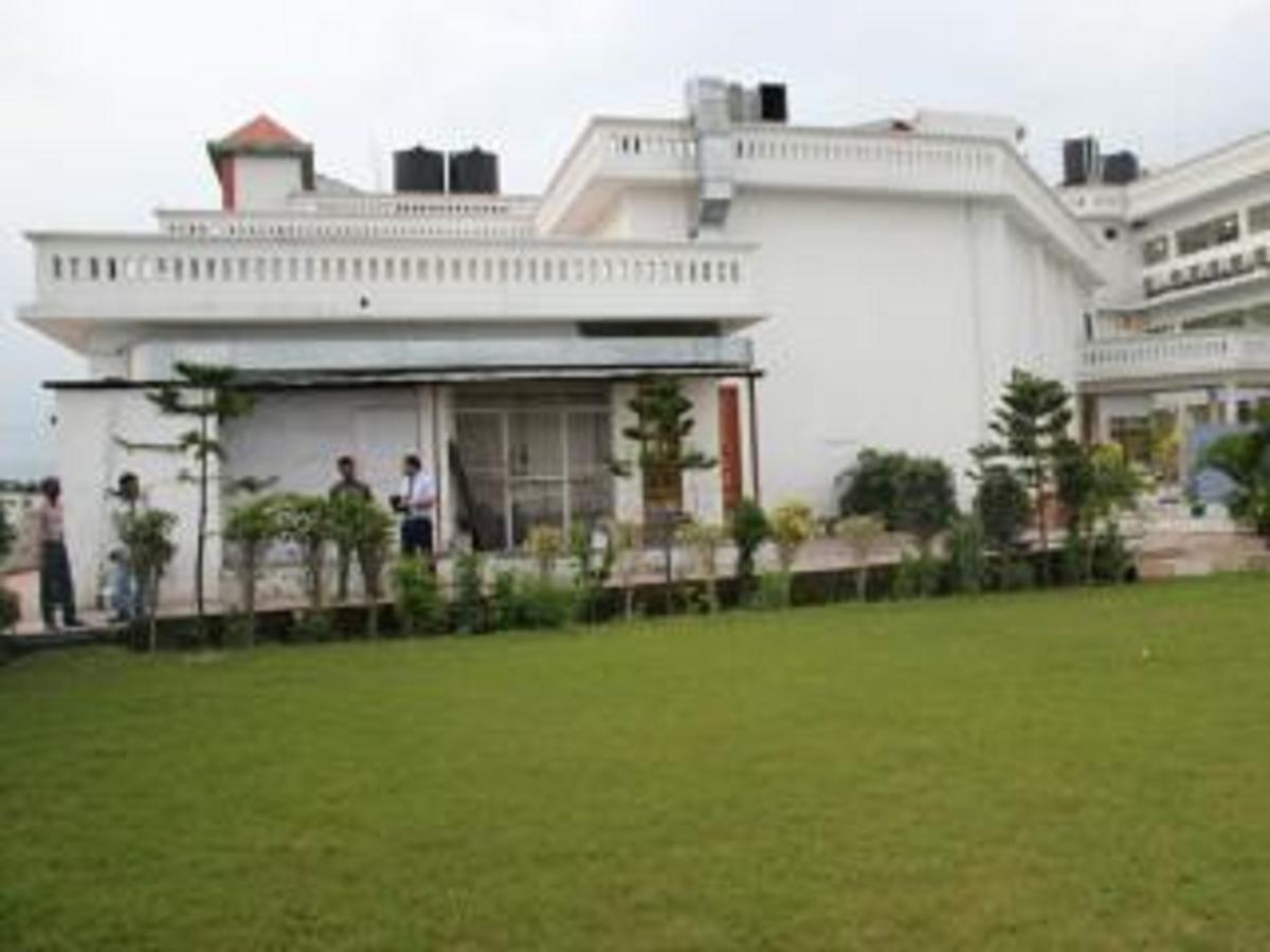 Hotel Padmini Palace Rāni Pokhri Exterior foto